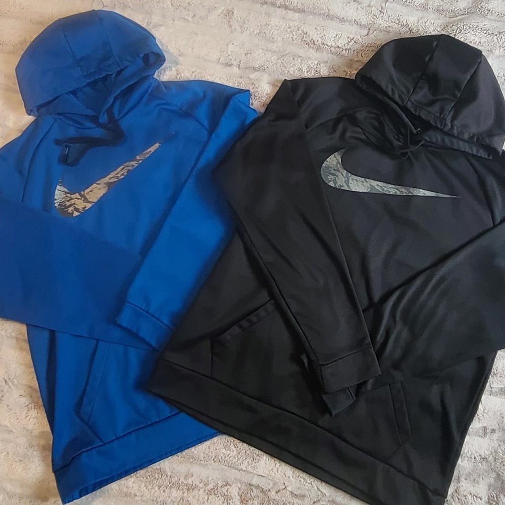 2) Nike Dri -Fit Pullover Hoodies Sz Large
